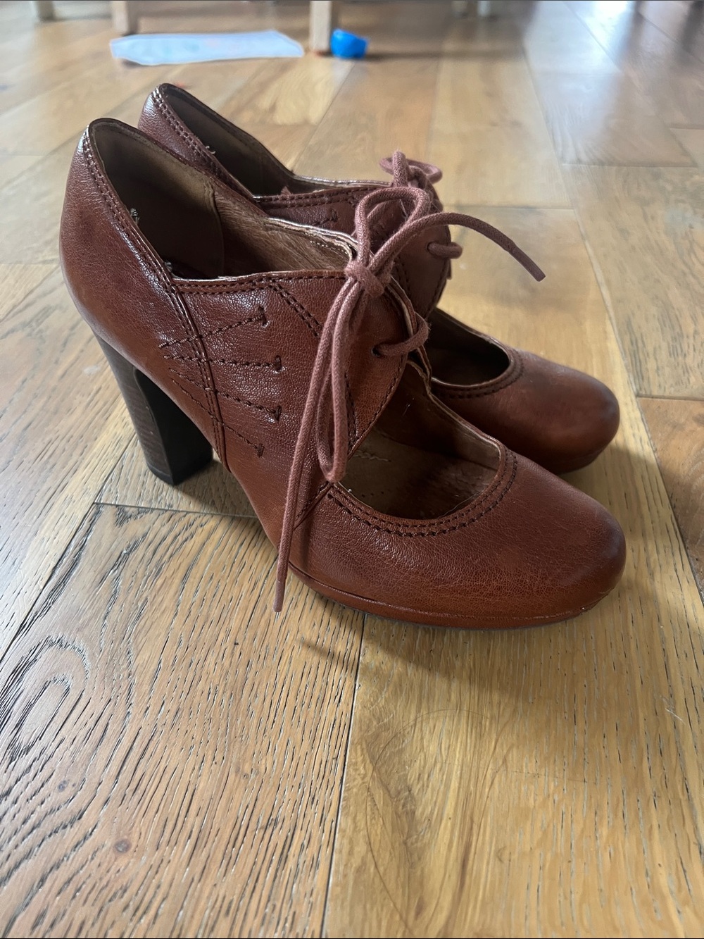 Clarks Chestnut Brown Lace-Up Mary Jane Heels